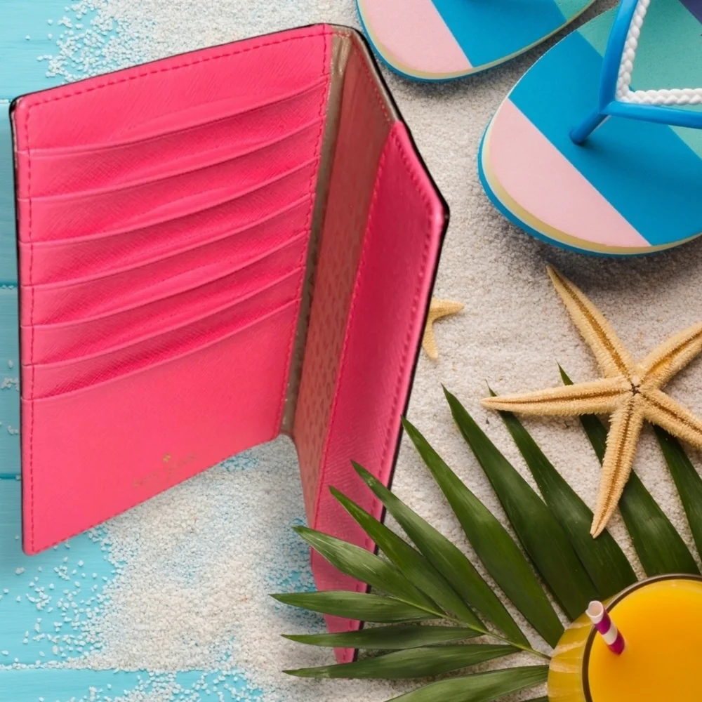 EUC KATE SPADE Imogene Talk The Talk PARROT Leather Wallet/Passport Holder - Picture 7 of 12